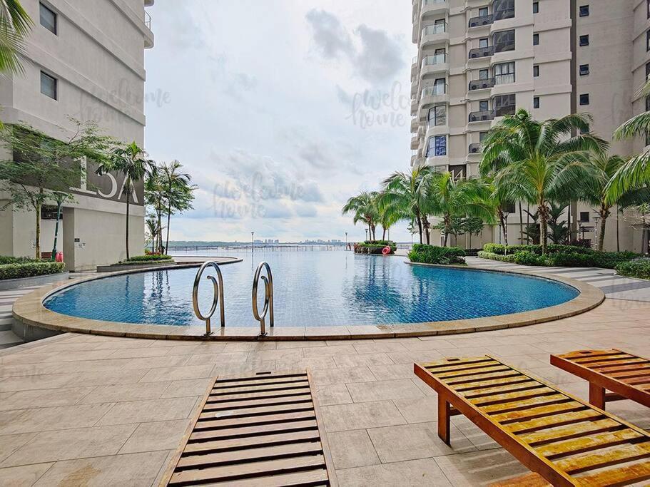 Bay Laurel, Country Garden Danga Bay Homestay By Welcome Home ยะโฮร์บาห์รู ภายนอก รูปภาพ