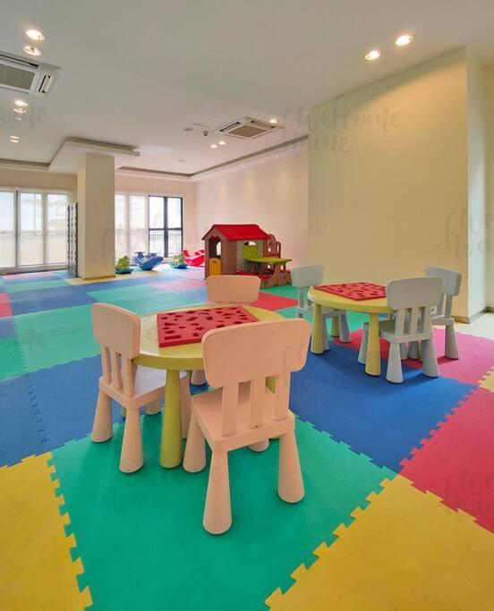 Bay Laurel, Country Garden Danga Bay Homestay By Welcome Home ยะโฮร์บาห์รู ภายนอก รูปภาพ